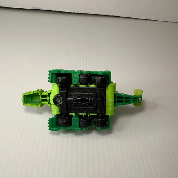 DreamWorks Dinotrux Garby Diecast 4" Green Dinosaur Vehicle Metal Toy 2015 - Picture 5 of 6